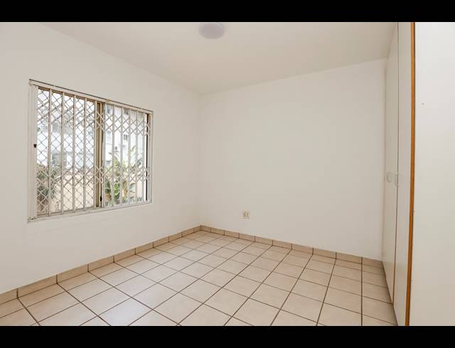 3 BEDROOM TOWNHOUSE FOR SALE IN ESSENWOOD